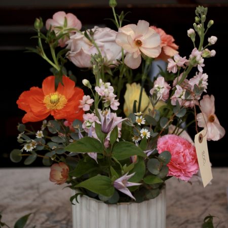 Blomsterbukett i vase laget av Plantedottir
